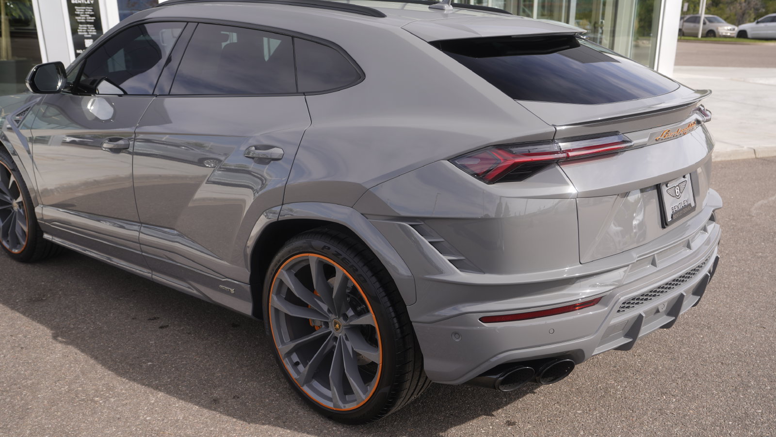 Used 2024 Lamborghini Urus S AWD/4WD image 11