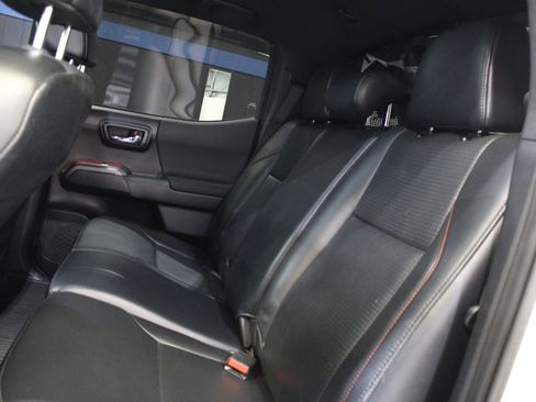 Used 2017 Toyota Tacoma TRD Pro AWD/4WD image 17