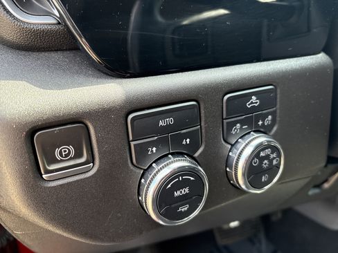 Used 2023 GMC Sierra 1500 Elevation AWD/4WD image 19