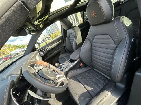 New 2025 Alfa Romeo Stelvio Sprint image 10