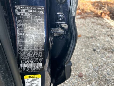 Used 2018 Land Rover Range Rover Evoque SE image 32