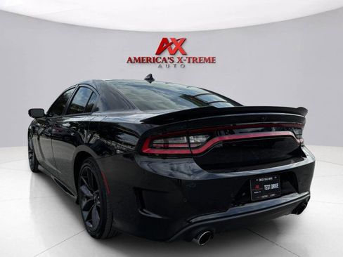 Used 2019 Dodge Charger Scat Pack w/ Navigation & Travel Group image 3
