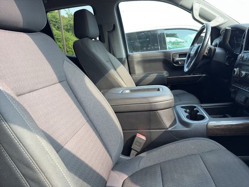 Used 2019 GMC Sierra 1500 Elevation w/ Elevation Value Package AWD/4WD image 3