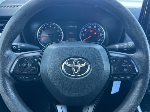 Used 2020 Toyota RAV4 LE w/ Carpet Mat Package AWD/4WD image 19