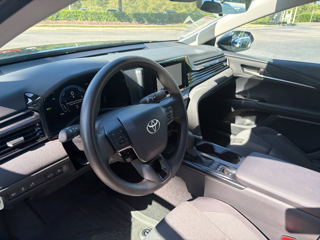 Used 2026 Toyota Camry LE FWD image 8
