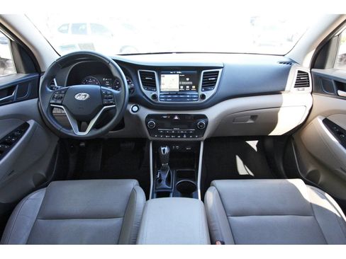 Used 2017 Hyundai Tucson Limited w/ Limited Ultimate Package 03 image 9