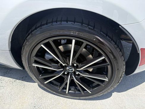 Used 2026 MAZDA MX-5 Miata RF Grand Touring RWD image 10