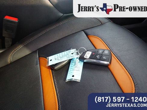 Used 2023 GMC Sierra 1500 AT4 w/ AT4 Premium Package AWD/4WD image 25
