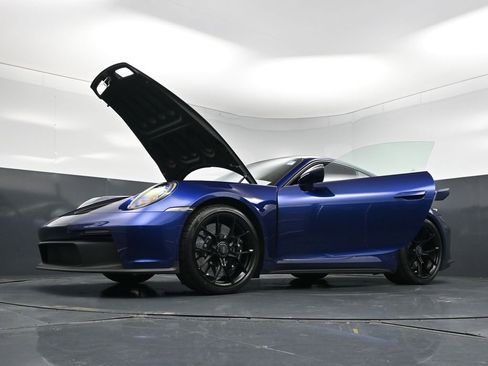 Certified 2022 Porsche 911 GT3 RWD image 35