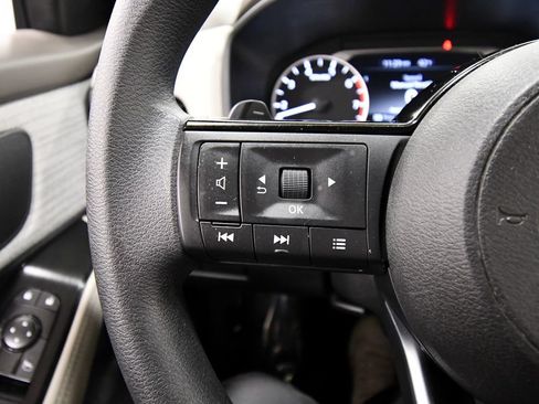 Used 2023 Nissan Rogue SV AWD/4WD image 20