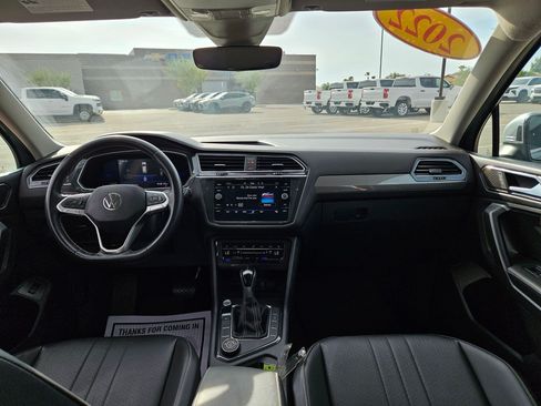 Used 2022 Volkswagen Tiguan SE AWD/4WD image 17