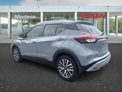 Certified 2024 Nissan Kicks SV FWD image 3