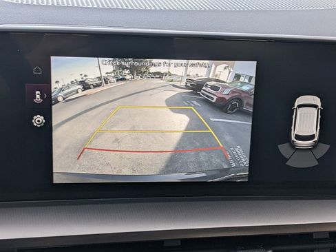 Used 2025 Kia Telluride LX image 23