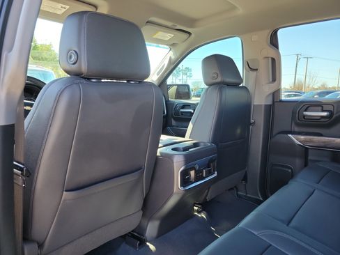 Used 2022 Chevrolet Silverado 1500 LTZ image 11