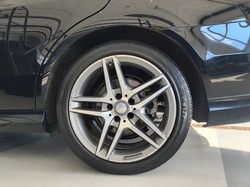 Used 2016 Mercedes-Benz E 350 4MATIC Wagon image 31