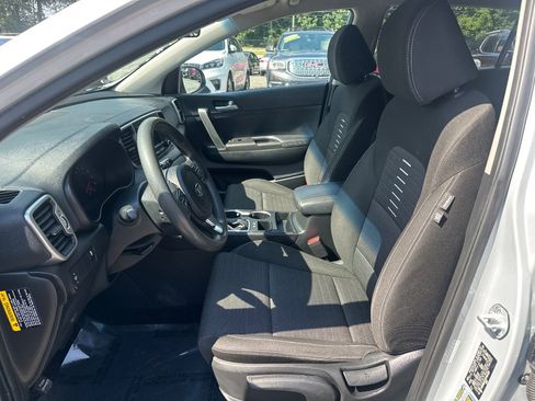 Used 2018 Kia Sportage LX image 10