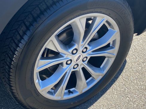 Certified 2023 Ford Explorer Limited AWD/4WD image 26