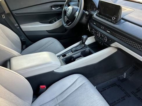 Used 2023 Honda Accord EX image 14