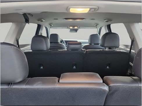 Used 2023 Kia Telluride LX image 9