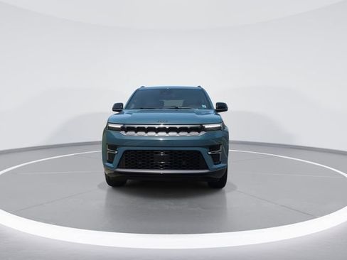 New 2026 Jeep Grand Wagoneer Limited AWD/4WD image 3