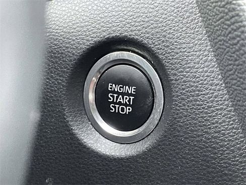 Certified 2025 Toyota Corolla SE image 26