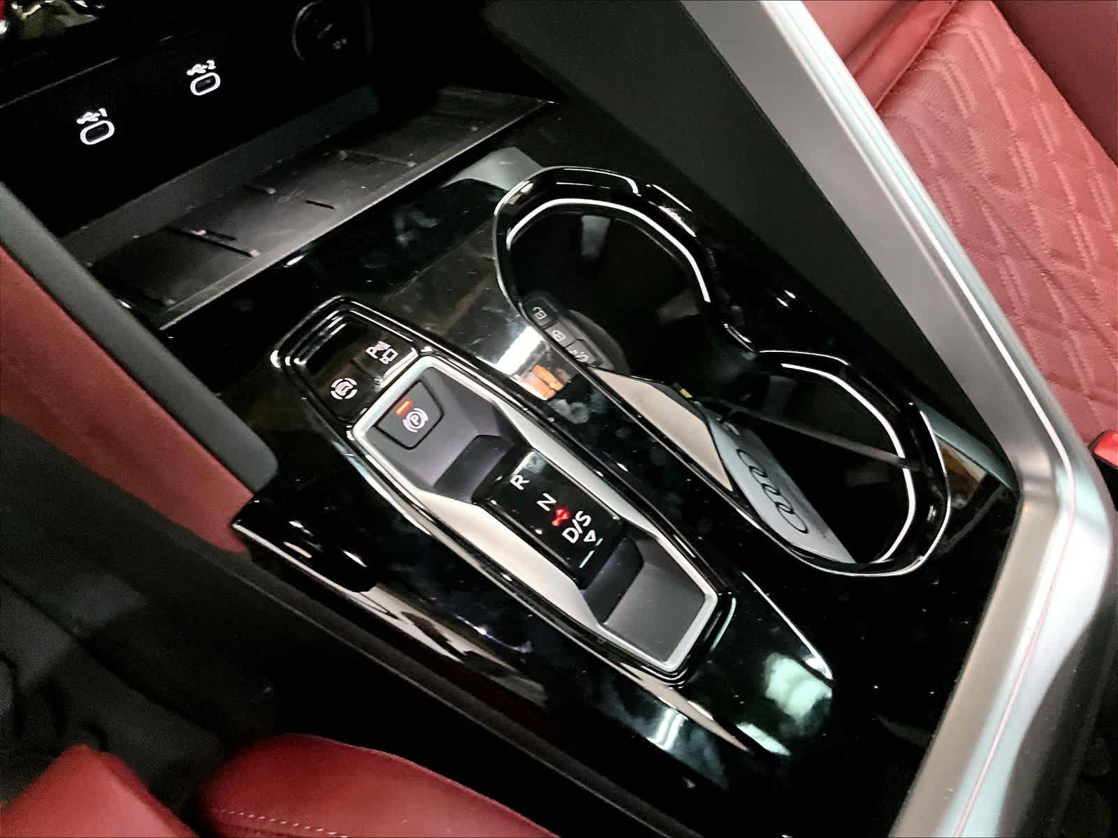 Used 2025 Audi SQ5 Prestige AWD/4WD image 21