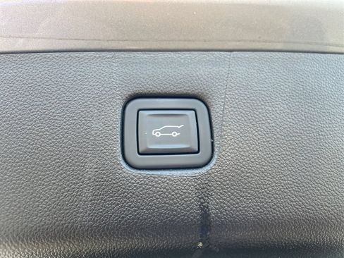 Used 2024 Chevrolet Blazer LT AWD/4WD image 35