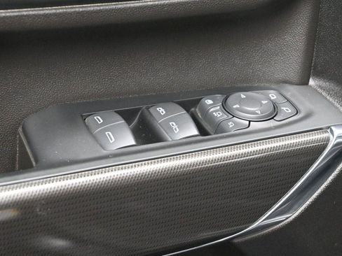 Used 2023 GMC Sierra 3500 AT4 w/ AT4 Premium Plus Package image 11