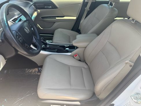 Used 2015 Honda Accord EX-L image 11