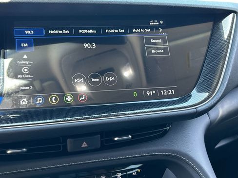 Used 2023 Buick Envision Essence AWD/4WD image 13