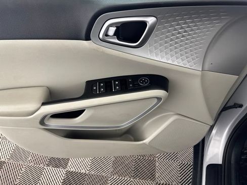 Certified 2021 Kia Soul LX FWD image 20