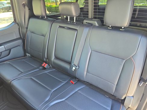 Used 2025 Ford F250 Lariat w/ Lariat Ultimate Package AWD/4WD image 13