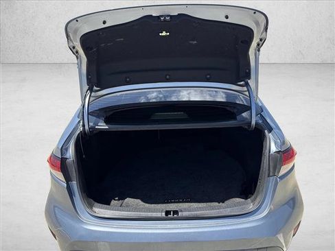 Used 2020 Toyota Corolla LE FWD image 6