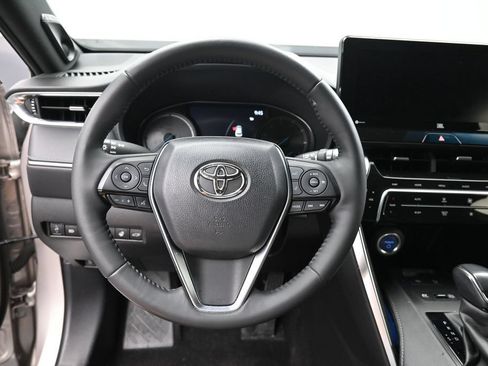 Certified 2021 Toyota Venza Limited w/ Advanced Technology Package AWD/4WD image 16