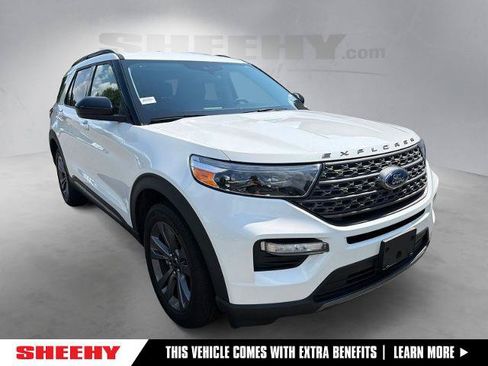 Certified 2023 Ford Explorer XLT w/ Equipment Group 202A AWD/4WD image 1