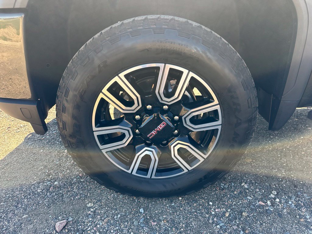 Certified 2023 GMC Sierra 2500 AT4 w/ AT4 Premium Plus Package AWD/4WD image 9