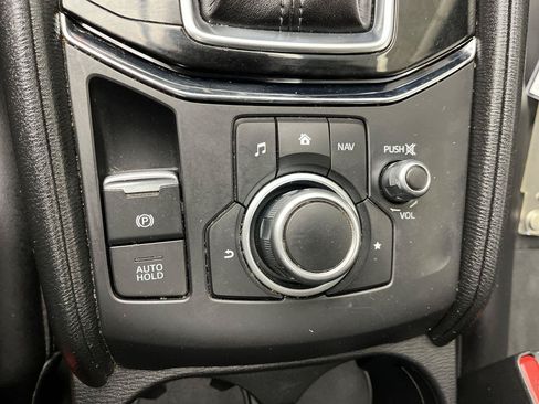 Used 2018 MAZDA CX-5 Touring w/ Preferred Equipment Package AWD/4WD image 18