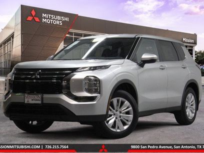 New 2025 Mitsubishi Outlander ES