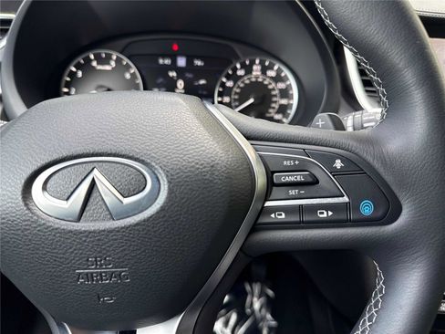 Certified 2025 INFINITI QX55 Essential AWD/4WD image 19