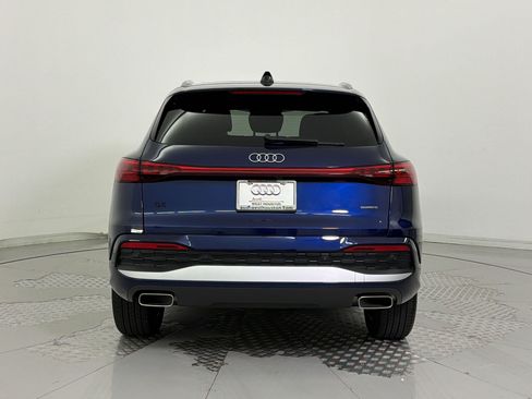 Certified 2025 Audi Q5 Premium w/ Convenience Package AWD/4WD image 10