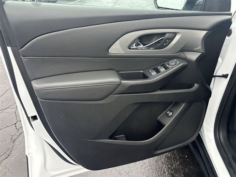 Certified 2023 Chevrolet Traverse LT w/ Midnight/Sport Edition image 21