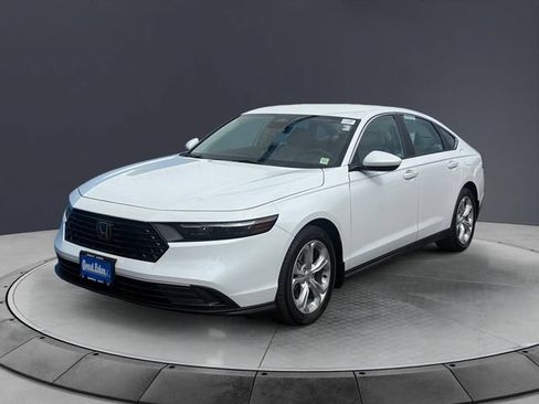 Used 2024 Honda Accord LX image 7