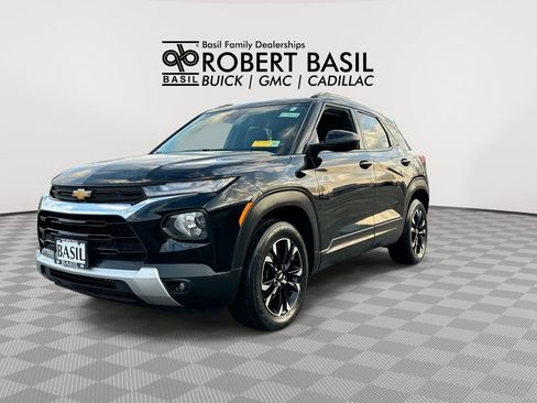 Used 2021 Chevrolet TrailBlazer LT w/ Convenience Package image 4