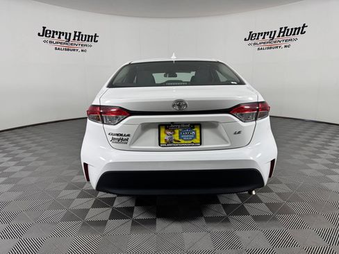 Used 2024 Toyota Corolla LE FWD image 7