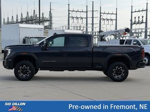 Certified 2024 GMC Sierra 2500 AT4X AWD/4WD image 9