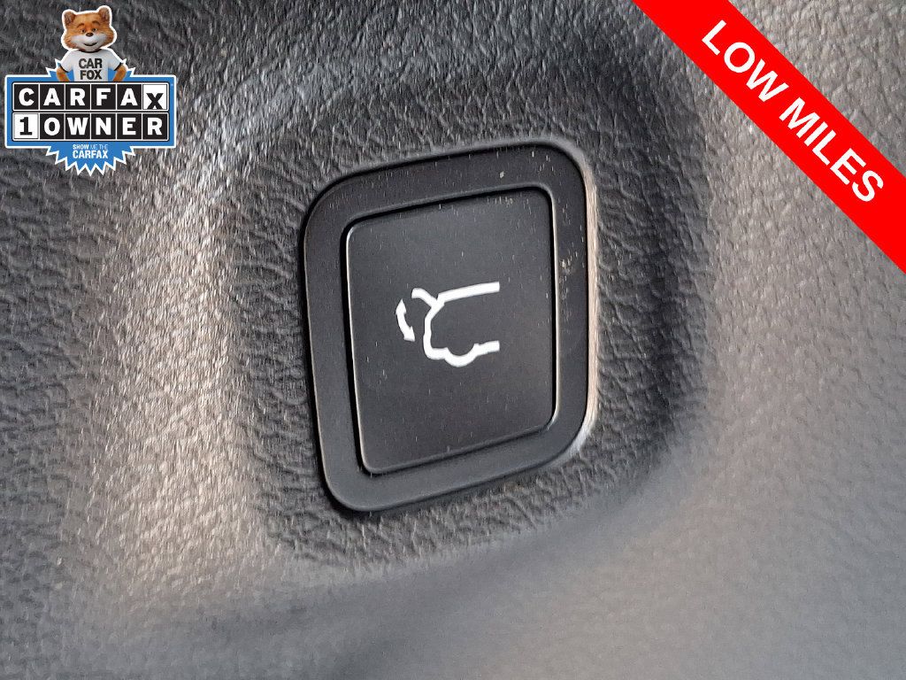 Used 2023 Jeep Compass Latitude w/ Sun and Sound Group AWD/4WD image 30