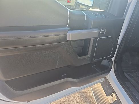 Used 2020 Ford F150 Platinum w/ Equipment Group 701A Luxury image 9