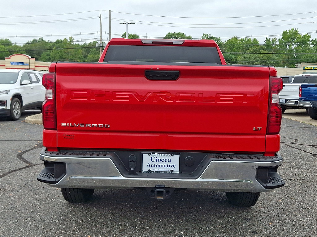 Used 2025 Chevrolet Silverado 1500 LT AWD/4WD image 32