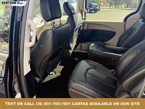 Used 2024 Chrysler Pacifica Select image 31