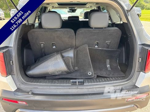 Used 2022 Kia Sorento S w/ Panoramic Sunroof Package AWD/4WD image 19